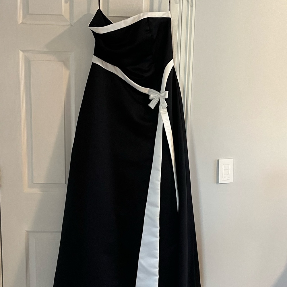 Jessica McClintock Black and White Strapless Dress